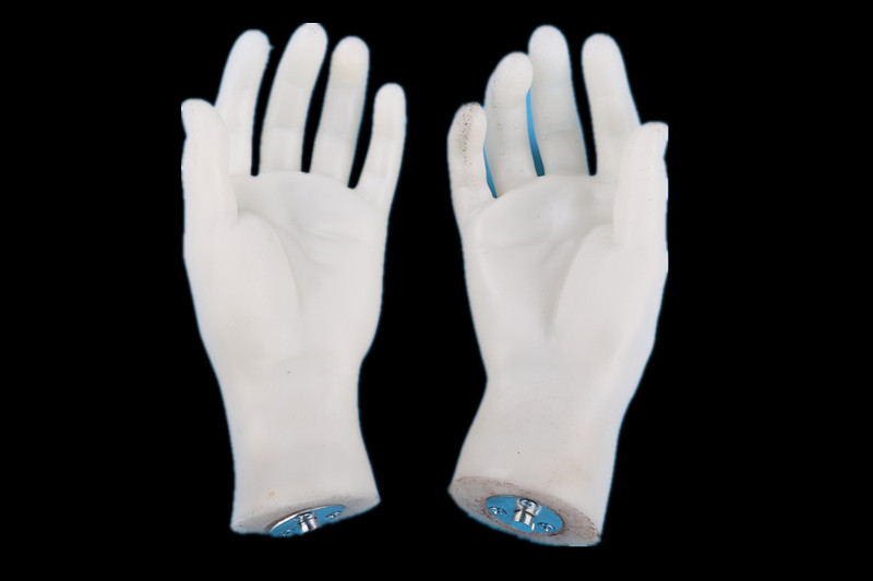 male mannequin hand 003