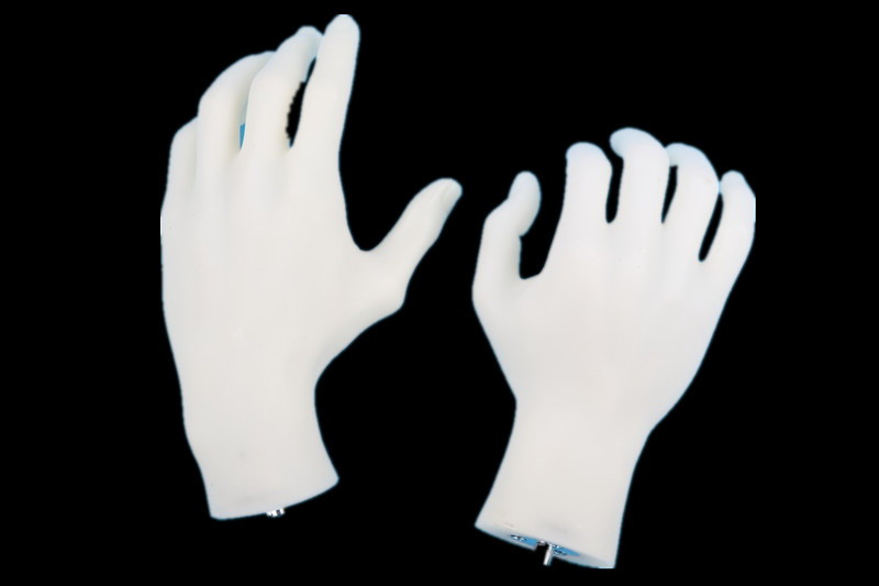 male mannequin hand 013