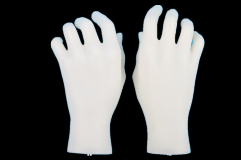 male mannequin hand 020