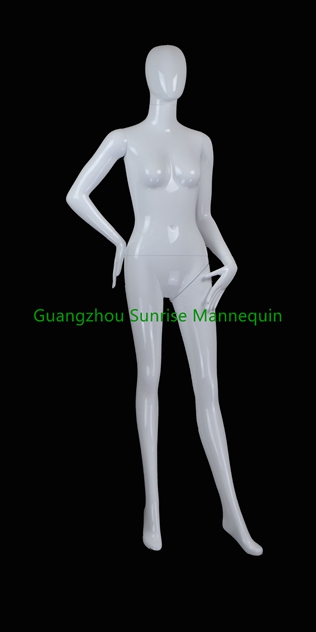 Plastic mannequin 077