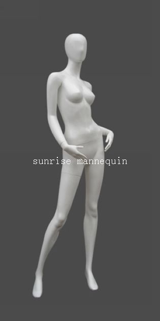 female mannequin 083