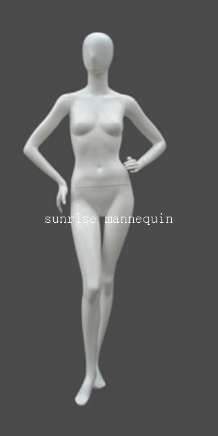 female mannequin 084