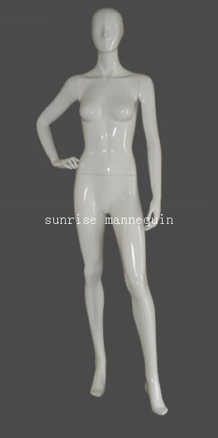 female mannequin 106