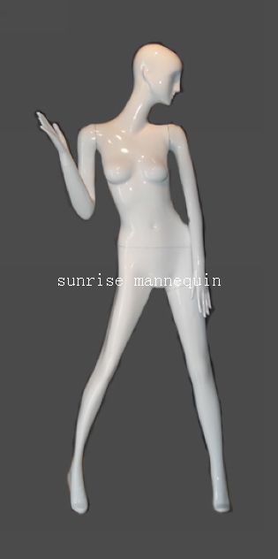 female mannequin 109